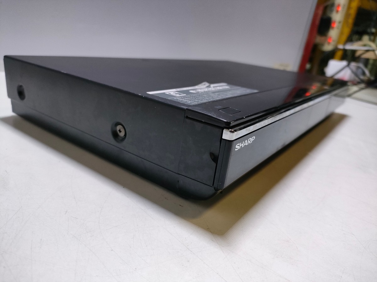 E98 (即発送）SHARP AQUOS HDD ブルーレイレコーダー BD-HDW80 ジャンク扱い （電源+B-CAS付き)の画像4