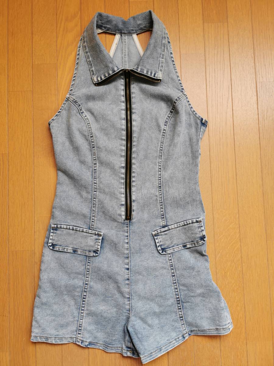 【USED】SHEIN ジッパーアップ フラップ デニムロンパース ジャンプスーツ キャットスーツ サイズ/XS(JP-M)　カラー/ライトウォッシュ_前面