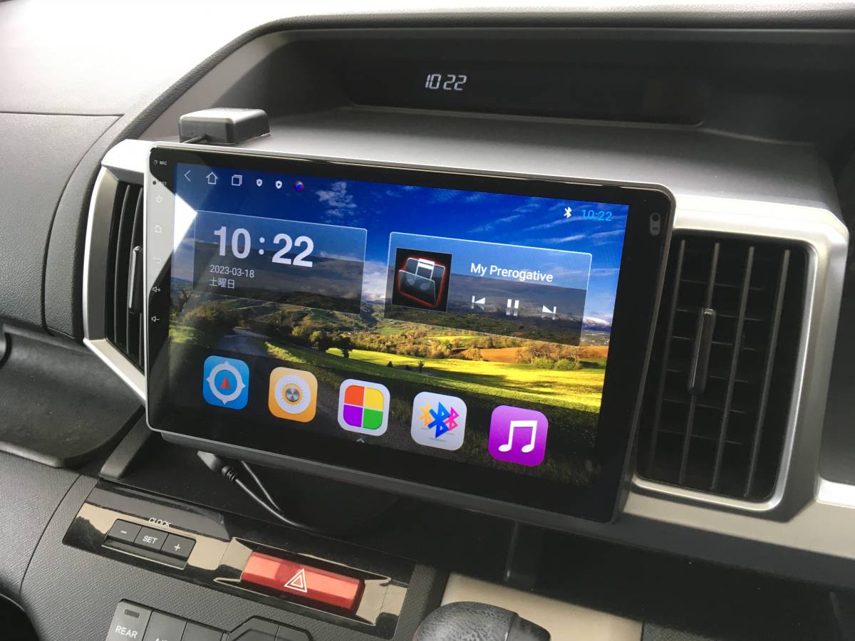 10インチ RK1 系 ステップワゴン 専用 パネル iPhone CarPlay アンドロイド ナビ ディスプレイオーディオ 画質 新品 バックカメラ付_取付例