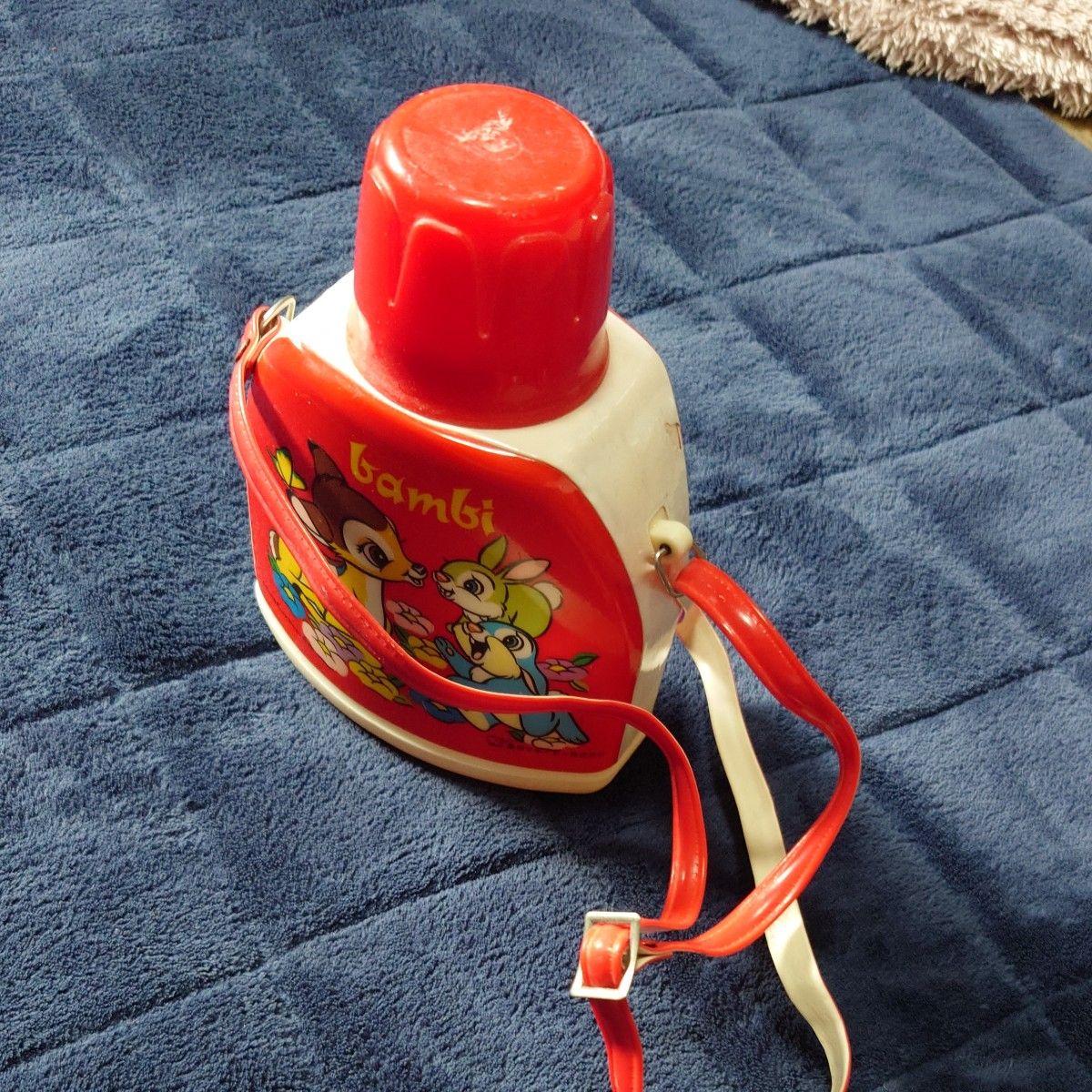 昭和レトロ バンビ水筒 USED 当時物 ZOJIRUSHI ディズニー 昭和レトロ バンビ水筒 USED 当時物 ZOJIRUSHI ディズニー
