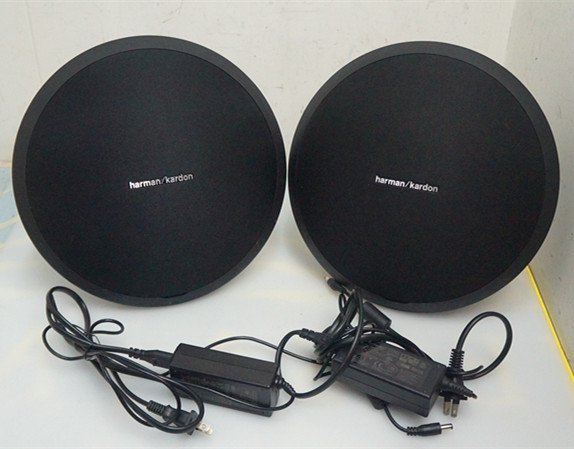 harman kardon Bluetooth ワイヤレススピーカー 2台セット　動作品_画像1