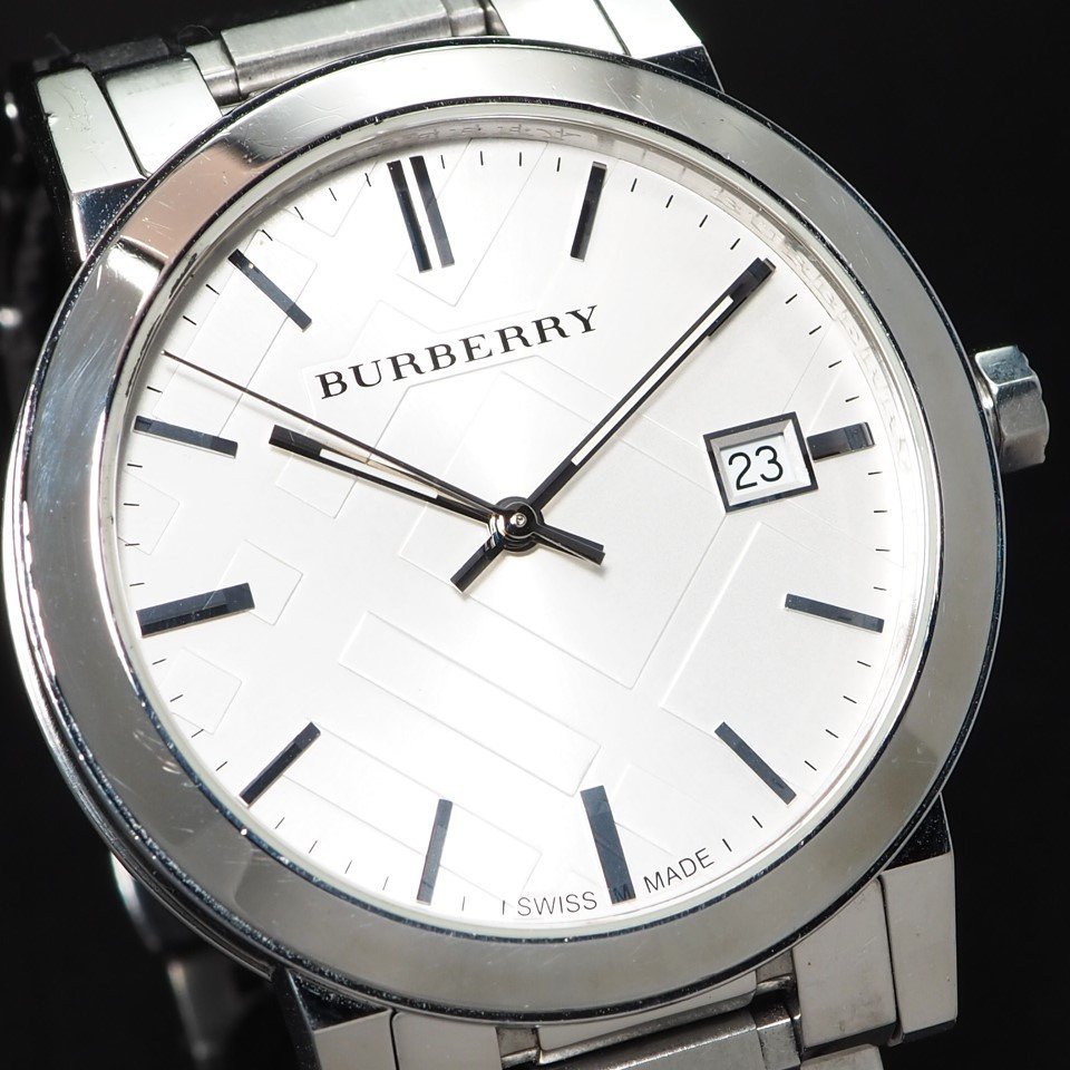 【電池交換済】BURBERRY バーバリー シティー BU9000 SS QZ シルバー系文字盤 デイト メンズ 腕時計 「23204」_画像2