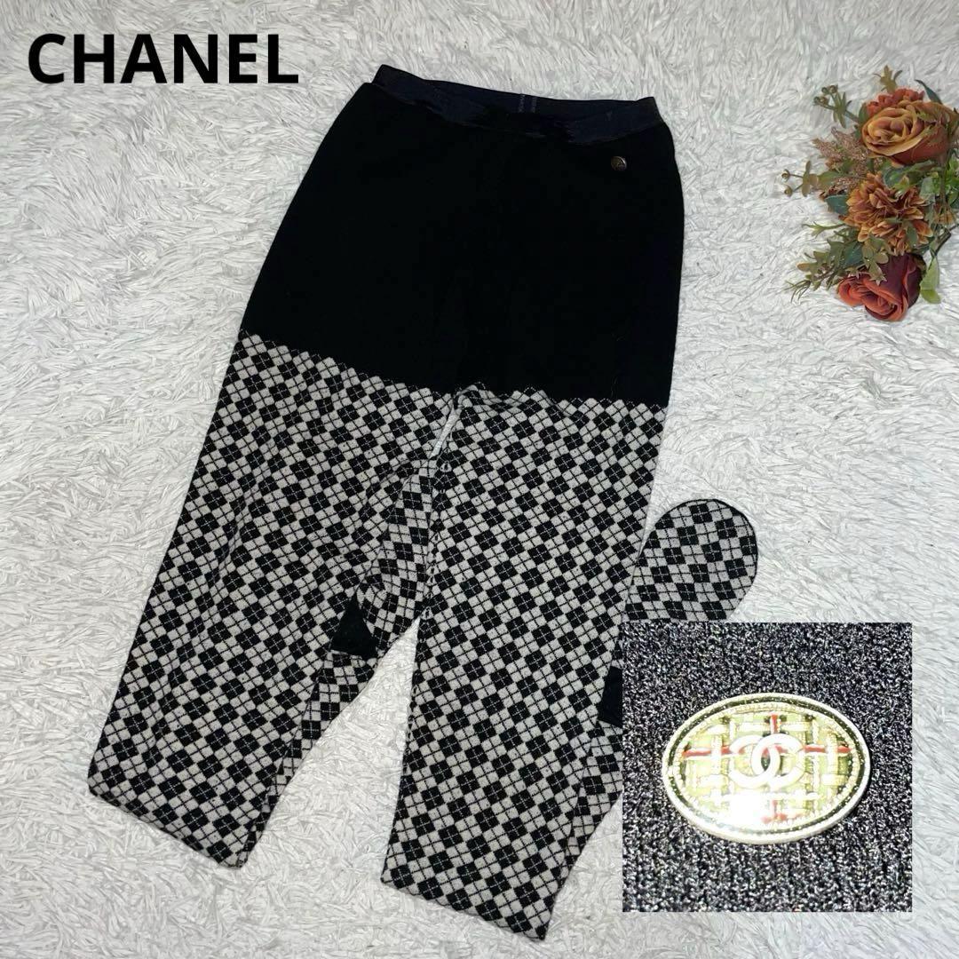 CHANEL シャネルロゴ金具付きタイツ　アーガイル　モノトーン　Mサイズ_画像1