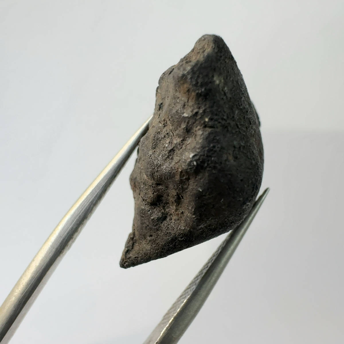 【E23351】 約6.6ｇ チェリャビンスク隕石 石質隕石 コンドライト 隕石 メテオライト チェリャビンスク_画像4