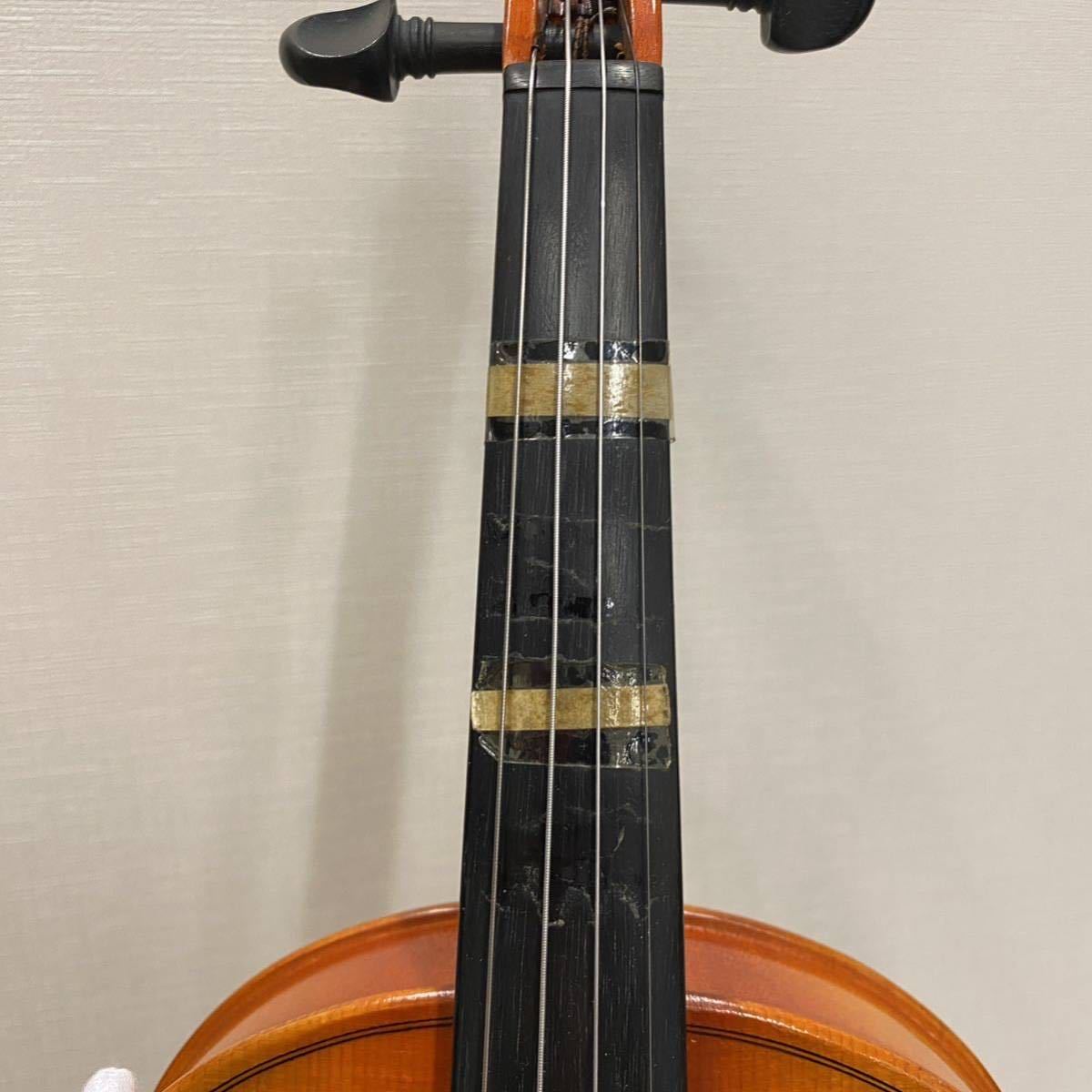 【C-12】 SUZUKIVIOLIN 鈴木バイオリン 弦楽器 No.300 弓 ヴァイオリン ケース付 _画像6