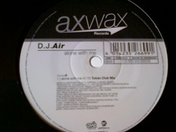 トランス DJ Air / Alone With Me 12インチです。_画像1