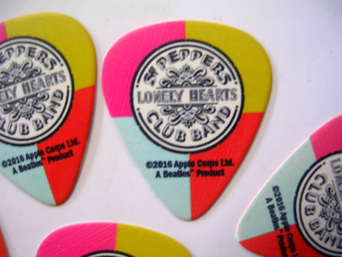 【ギターピック】DAddario　Beatles Guitar Picks 50th Anniversary　５枚　：ビートルズ　ダダリオ_画像4