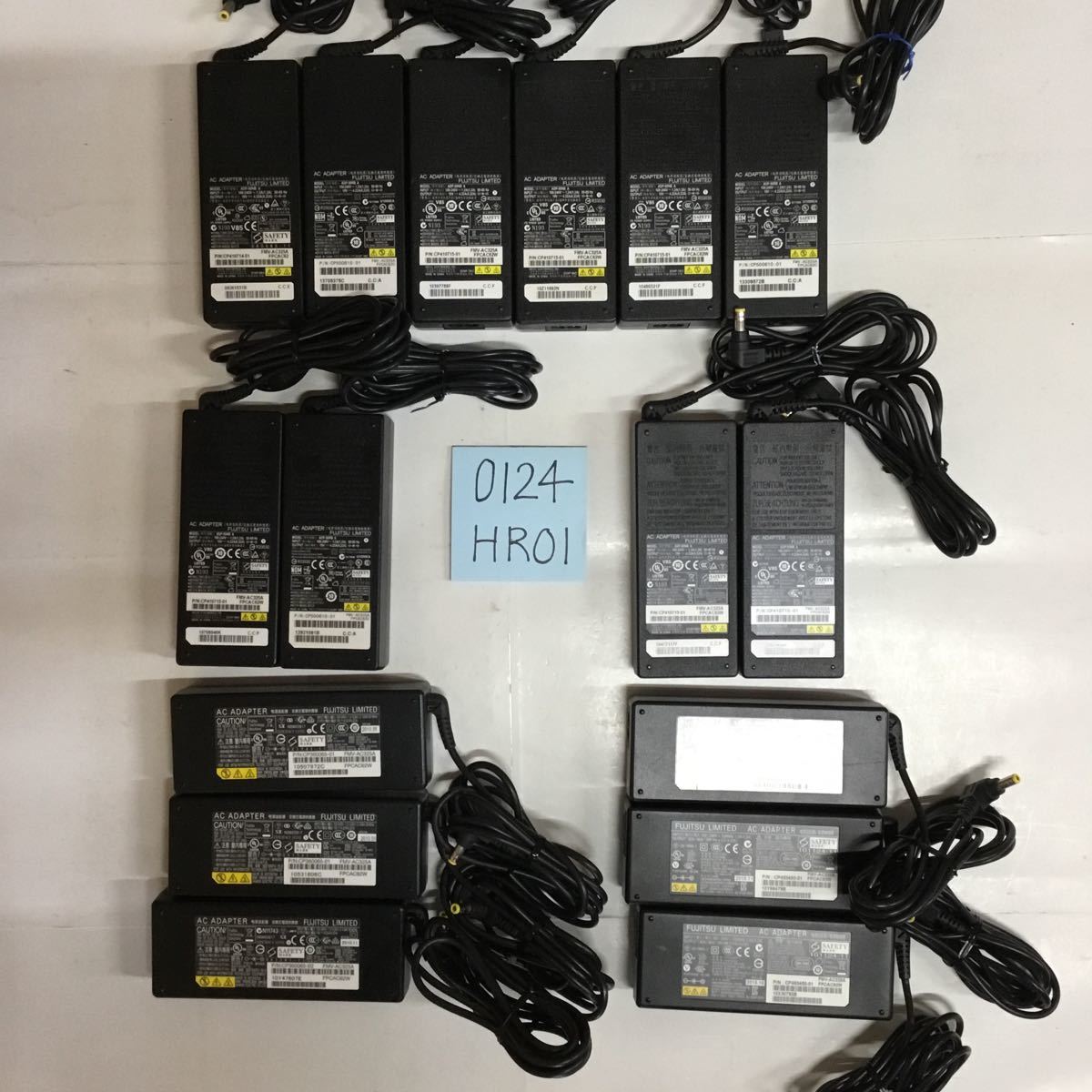 （0124HR01）送料無料/中古/FUJITSU 富士通 フジツウ/FMV-AC325A/19V/4.22A/純正 ACアダプタ 16個セットの画像1