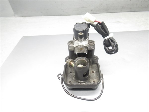 E3R5-1228 ホンダ フォルツァS キーセット メイン ホルダー キャップ 実動車取外し品 【MF06-1201*** 2002年式 ABS搭載 動画有】の画像3