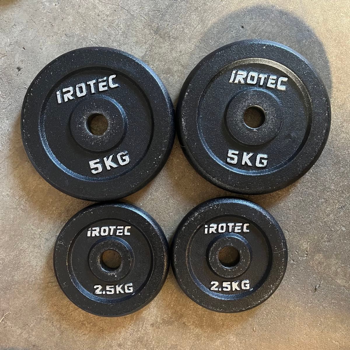 IROTEC アイロテック 5kg と 2.5kg プレート 4枚  合計15kg ダンベルプレート