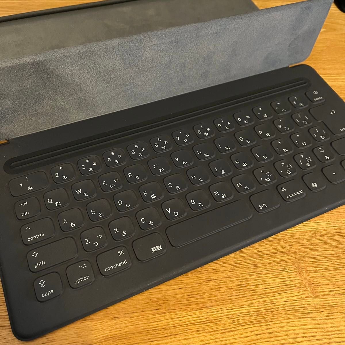 APPLE IPAD SMART KEYBOARD スマートキーボード 