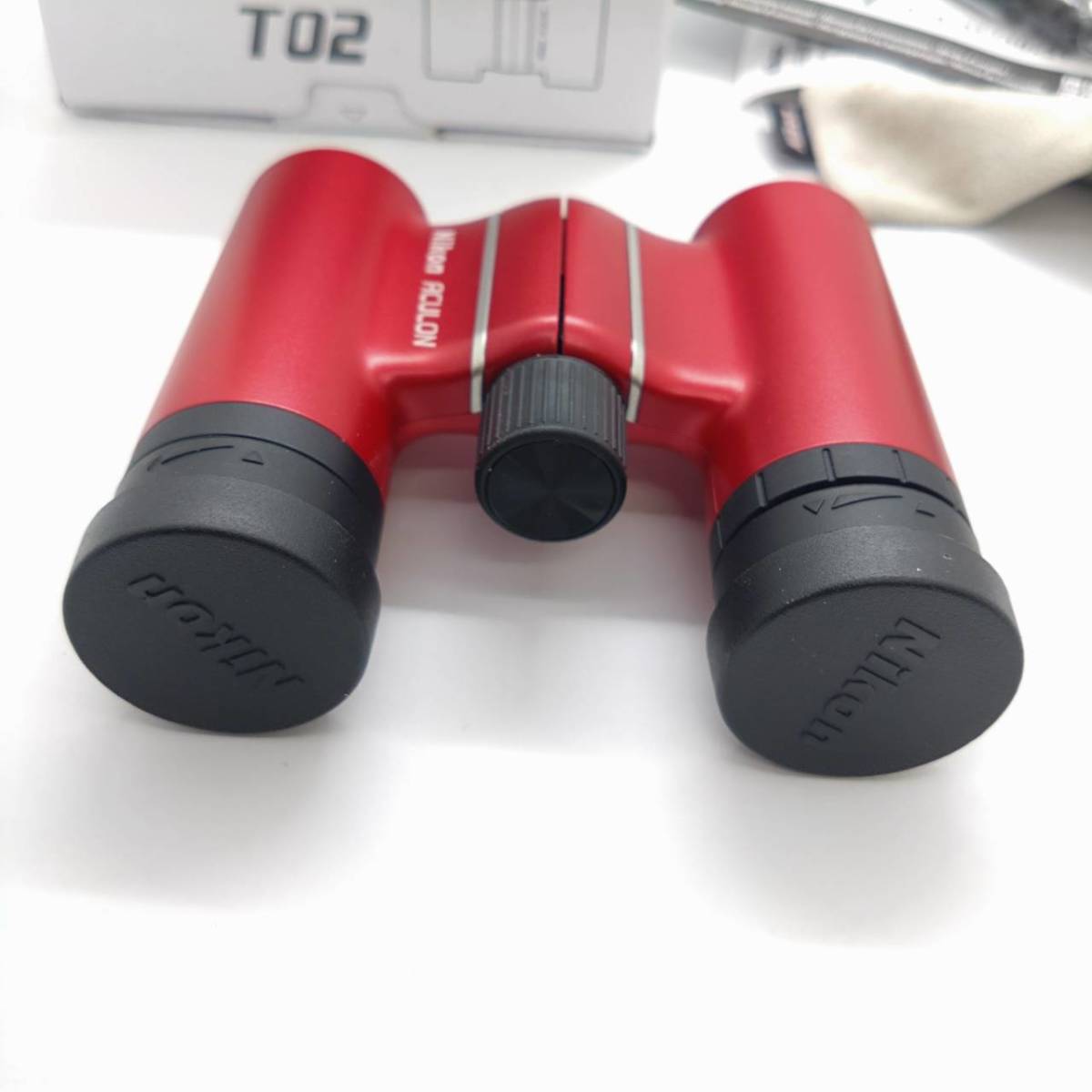  unused Nikon ACULON T02 8x21 6.3° binoculars Nikon akyu long RED outer box instructions soft case strap KA2501