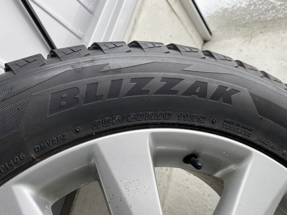 ランクル200 ランドクルーザー200 スタッドレス　付き　4本　ブリヂストン　DMV2 285/50/20 285/50r20_画像2