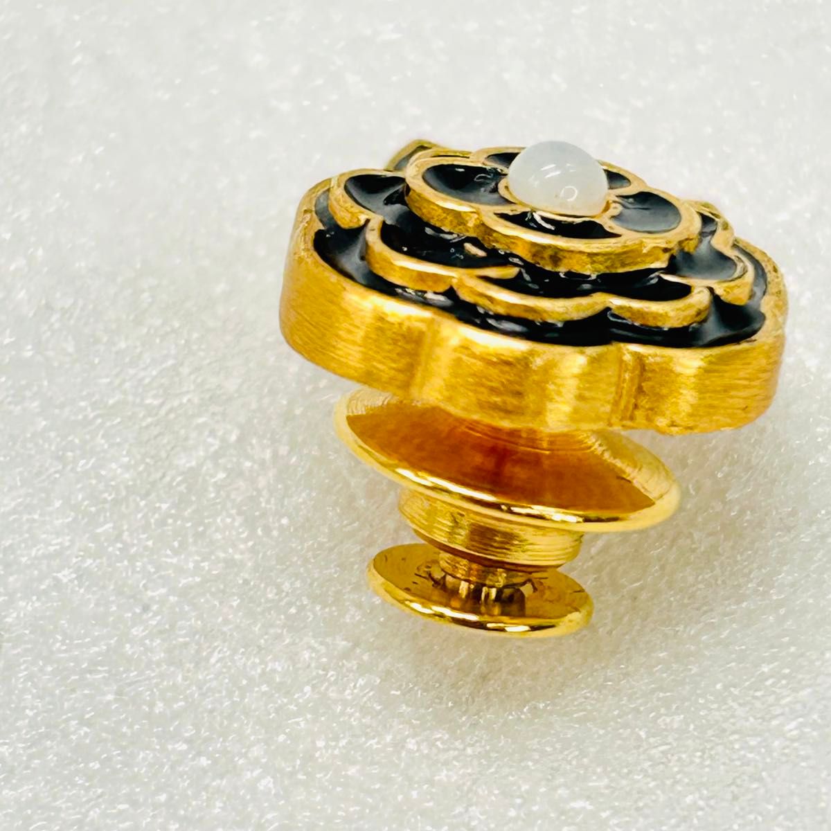 希少 美品 CHANEL シャネル ヴィンテージ カメリア ピンブローチ 希少 美品 CHANEL シャネル ヴィンテージ カメリア ピンブローチ