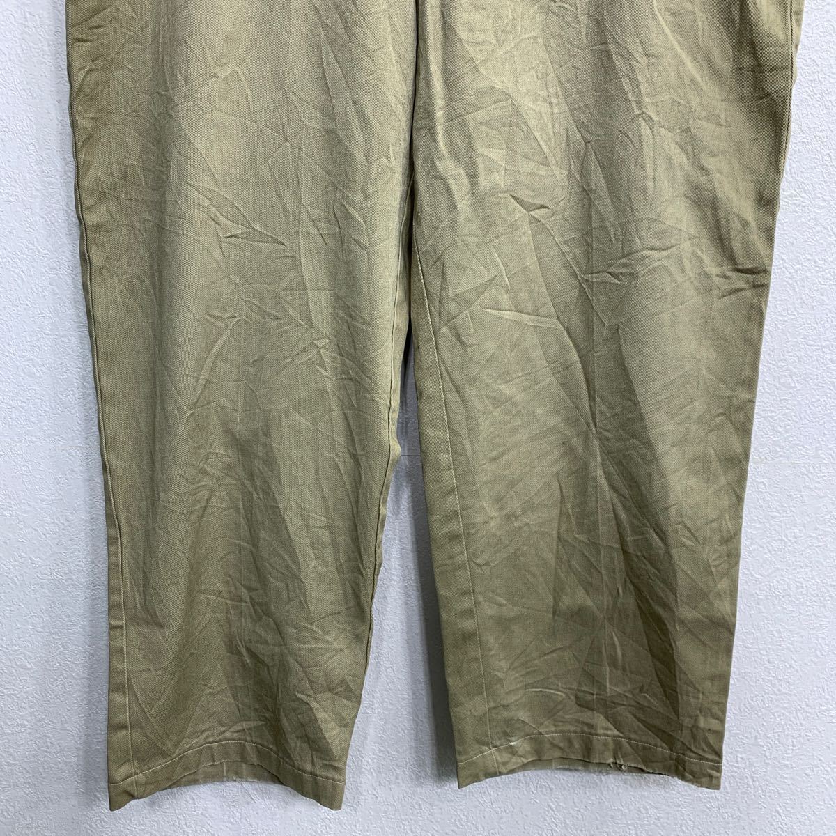 中古 古着 Dickies ワークパンツ W42 ディッキーズ ビッグサイズ ベージュ 古着卸 アメリカ仕入 2312-1137_画像3