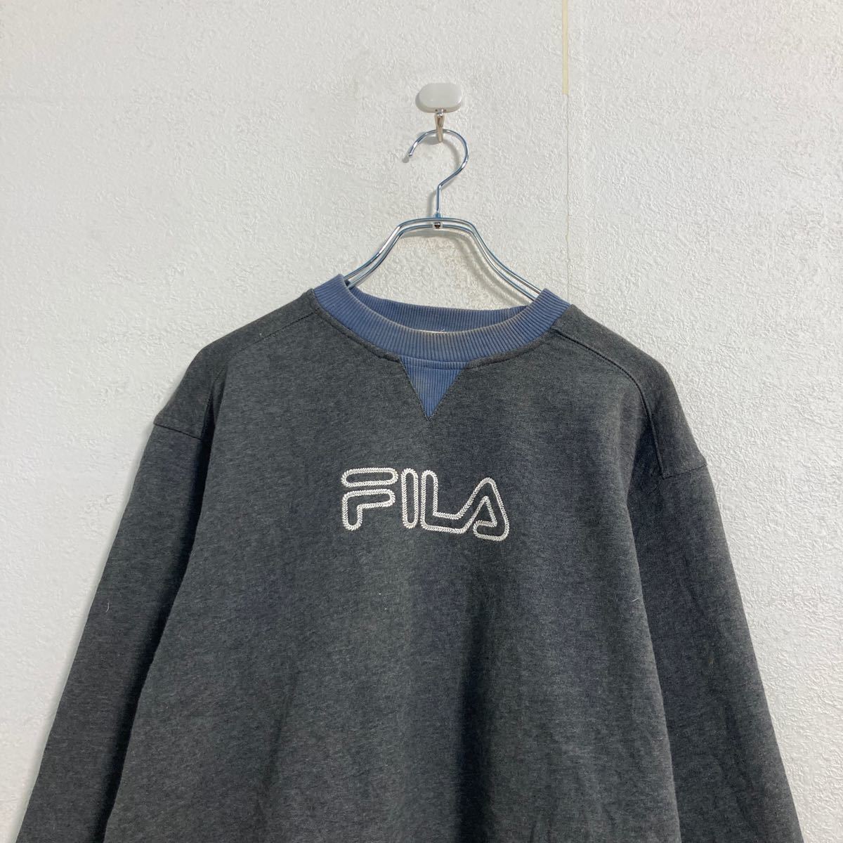 中古 古着 FILA ロゴ スウェット トレーナー L ダークグレー フィラ 裏起毛 古着卸 アメリカ仕入 a601-6412_画像2