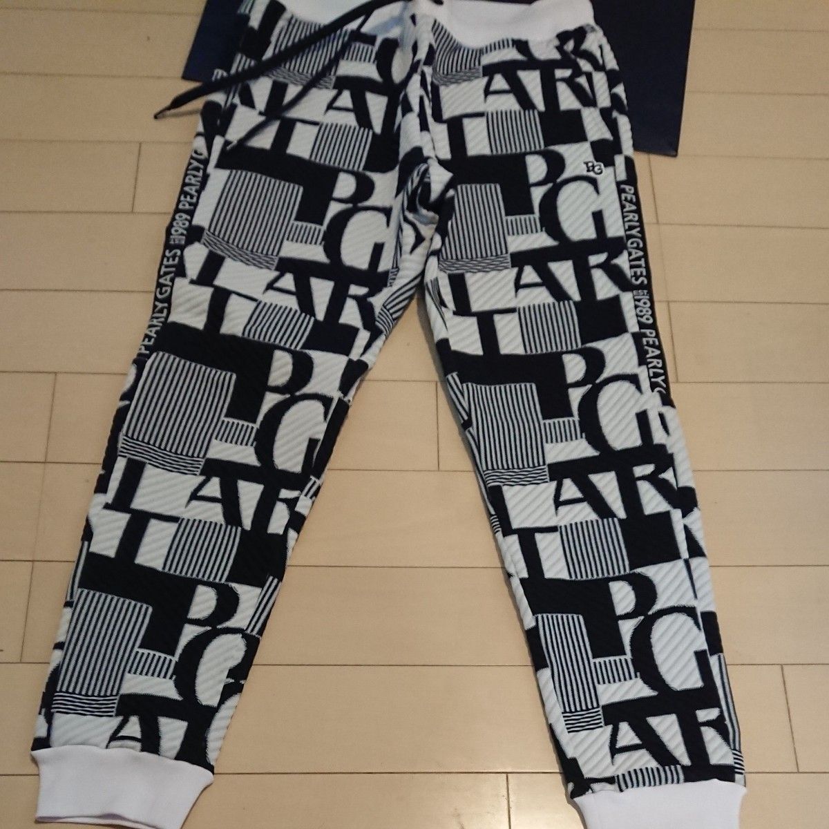 パーリーゲイツロゴジャガードトラックジャケットcheckシリーズ パーリーゲイツロゴジャガードトラックジャケットcheckシリーズ