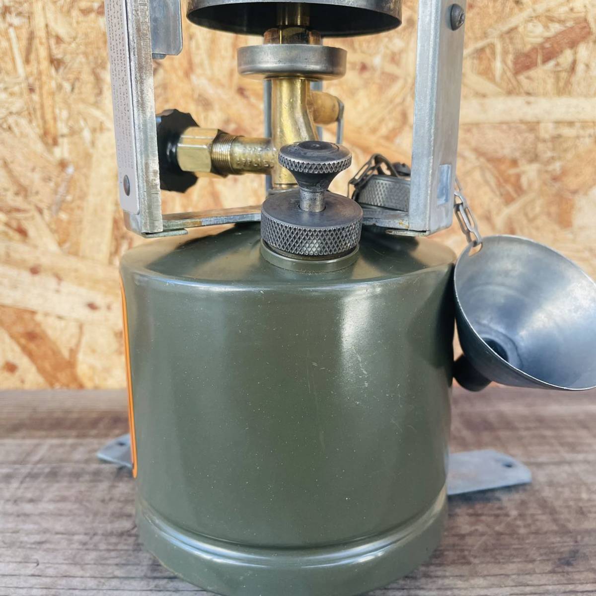 貴重！美品 コールマン 520 GI Stove 本物の軍用 ストーブ シングルバーナー メンテ済み 第二次世界大戦 1945年製造 ミリタリー _画像4