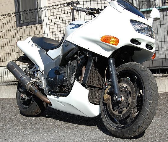 ZZR1100D ZZR1100C　アンダーカウル　FRP_装着時参考画像