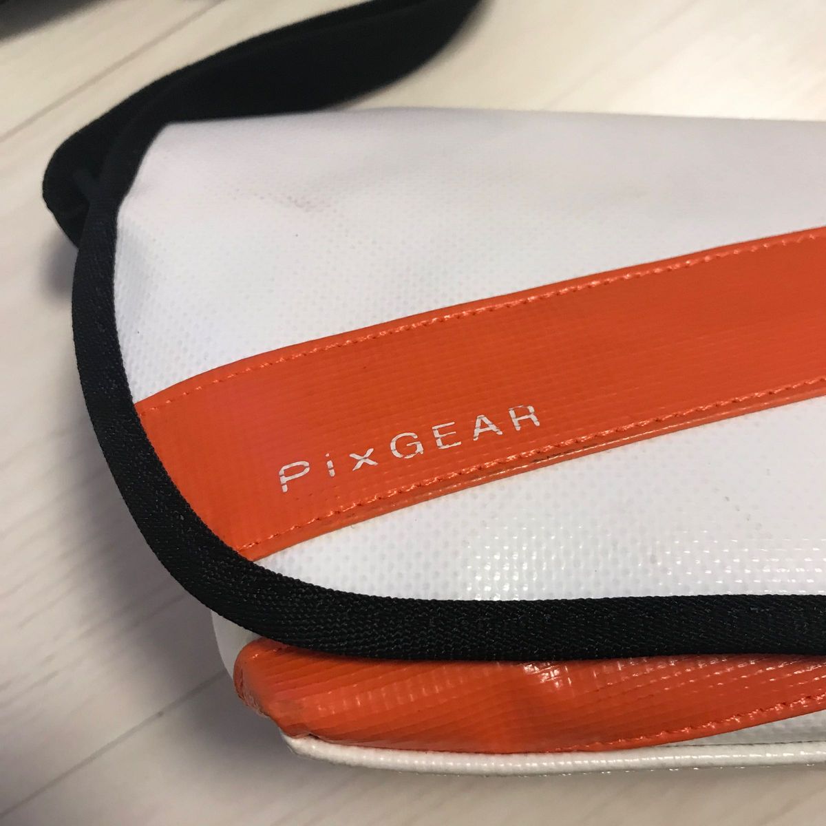 カメラバック PIXGEAR 小型 ショルダーバッグ