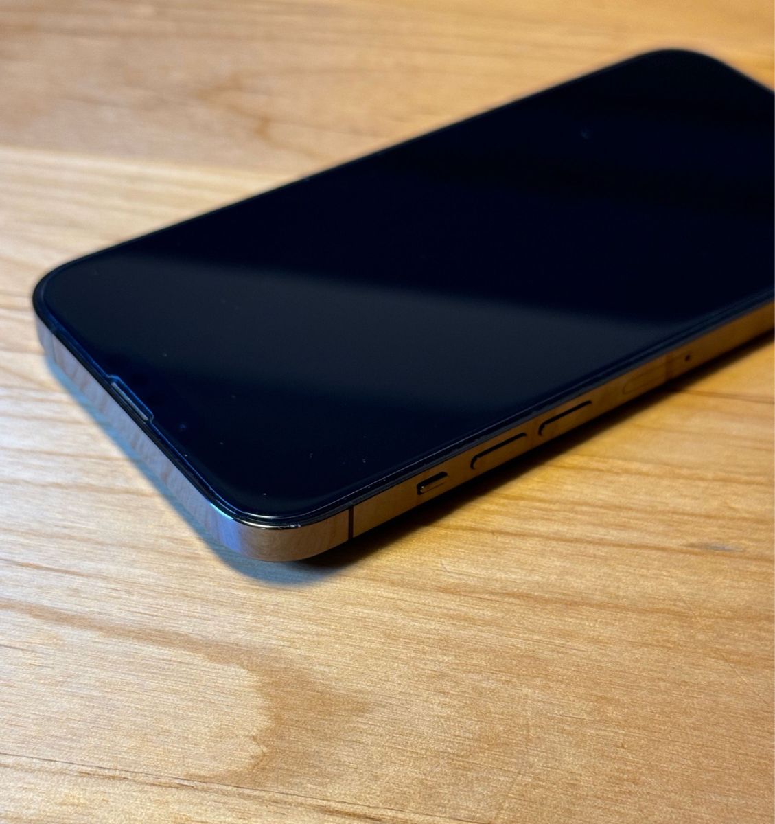 美品 海外版 iphone 13 pro max 256GB グラファイト SIM フリー 美品 海外版 iphone 13 pro max 256GB グラファイト SIM フリー
