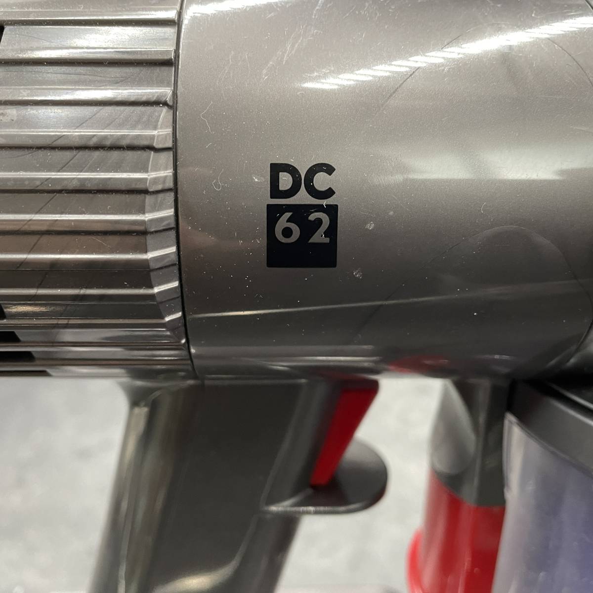 dyson/ダイソン 本体 サイクロン クリーナー 掃除機 ジャンク 【DC62】_画像9