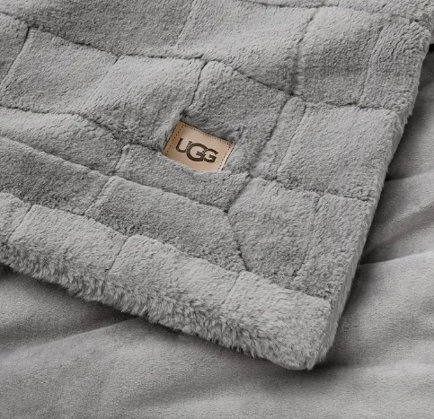 US正規　日本未発売　UGG Yoselin Throw Blanket　高級ブランケット　LAから最新本物をお届けします!!_画像2