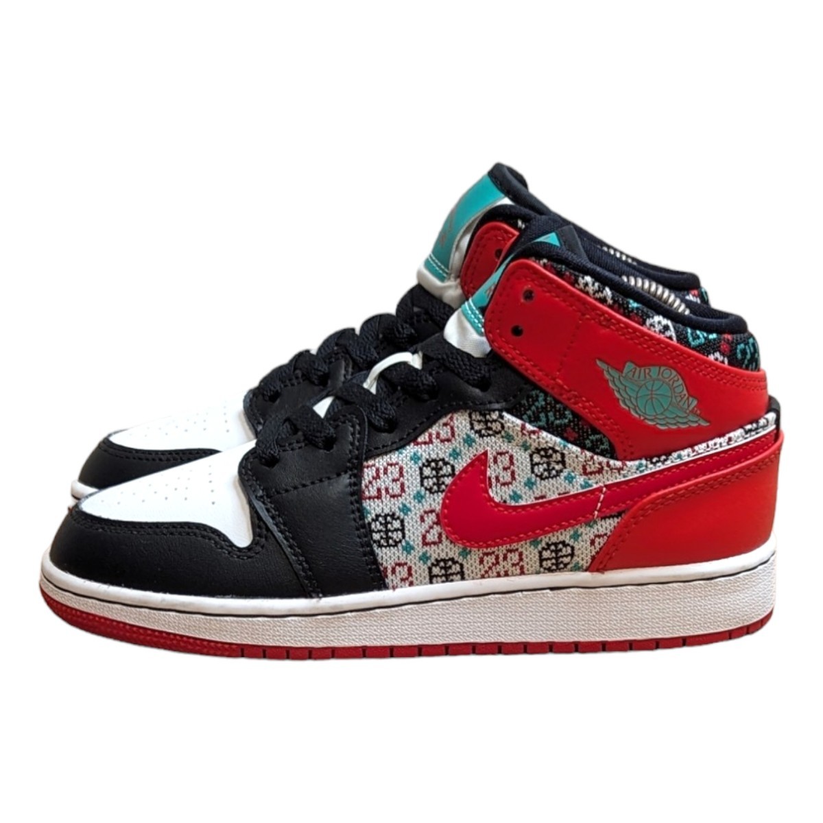 NIKE ナイキ AIR JORDAN 1 MID ジョーダン1 22.5cm　キッズスニーカー　レディーススニーカー　NIKEスニーカー　 ナイキスニーカー