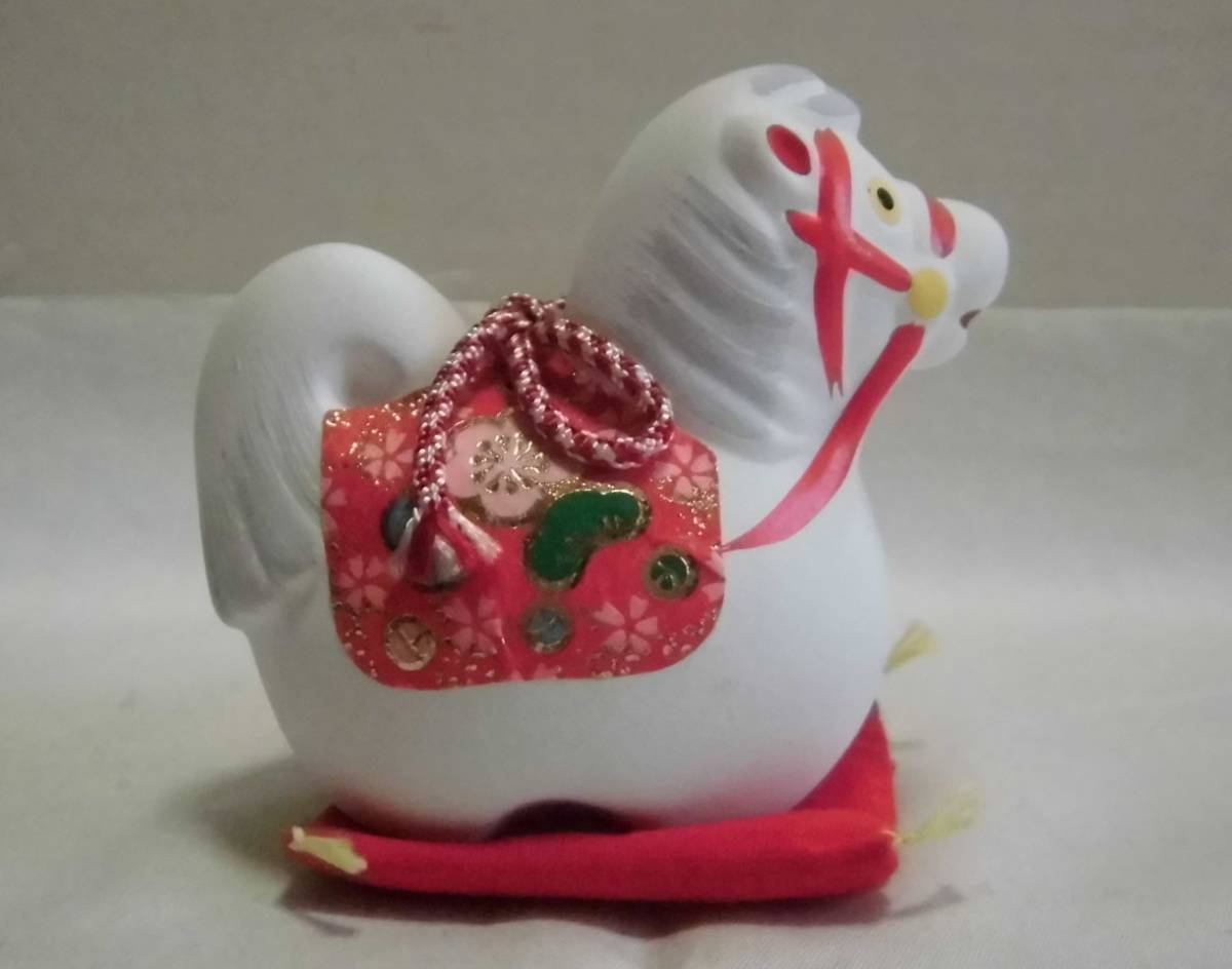 小さめ 干支置物 午 馬 うま 陶人形 土人形 招福 開運 縁起物 飾り物 陶器 工芸品 レトロ