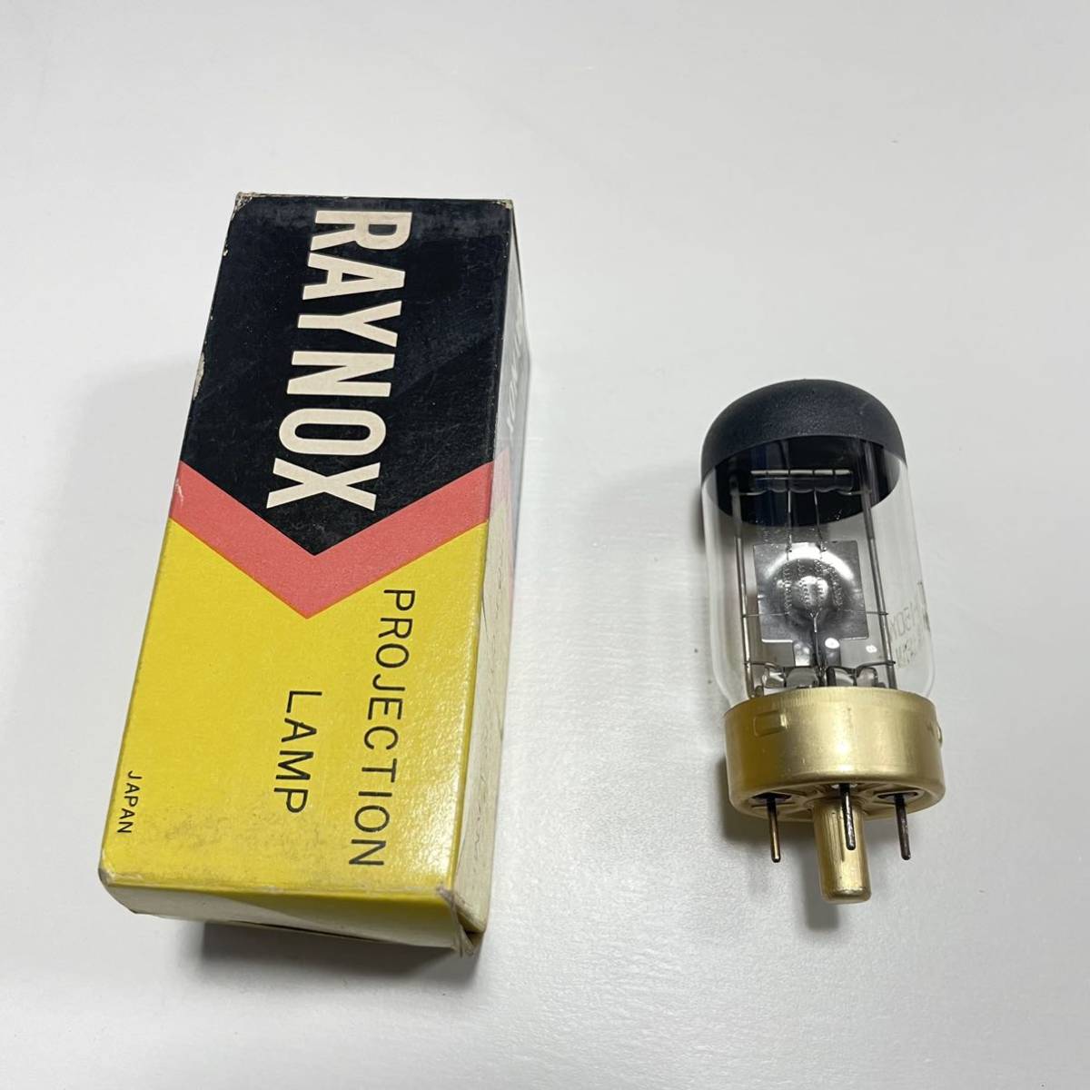 RAYNOX Projection Lamp FOR 8mm MOVIE PROJECTOR 100V 150W 映写機ランプ ⑥_画像1