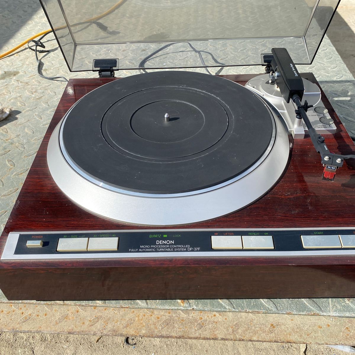 DENON DP-37F record player turntable 