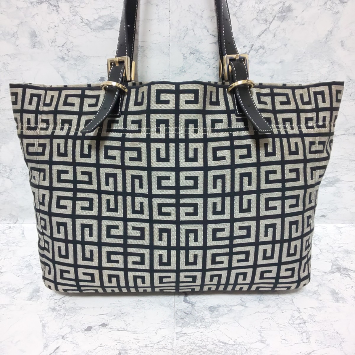 極美品/希少】GIVENCHY ジバンシー ヴィンテージ 4Gロゴ トート 極美品/希少】GIVENCHY ジバンシー ヴィンテージ 4Gロゴ トート