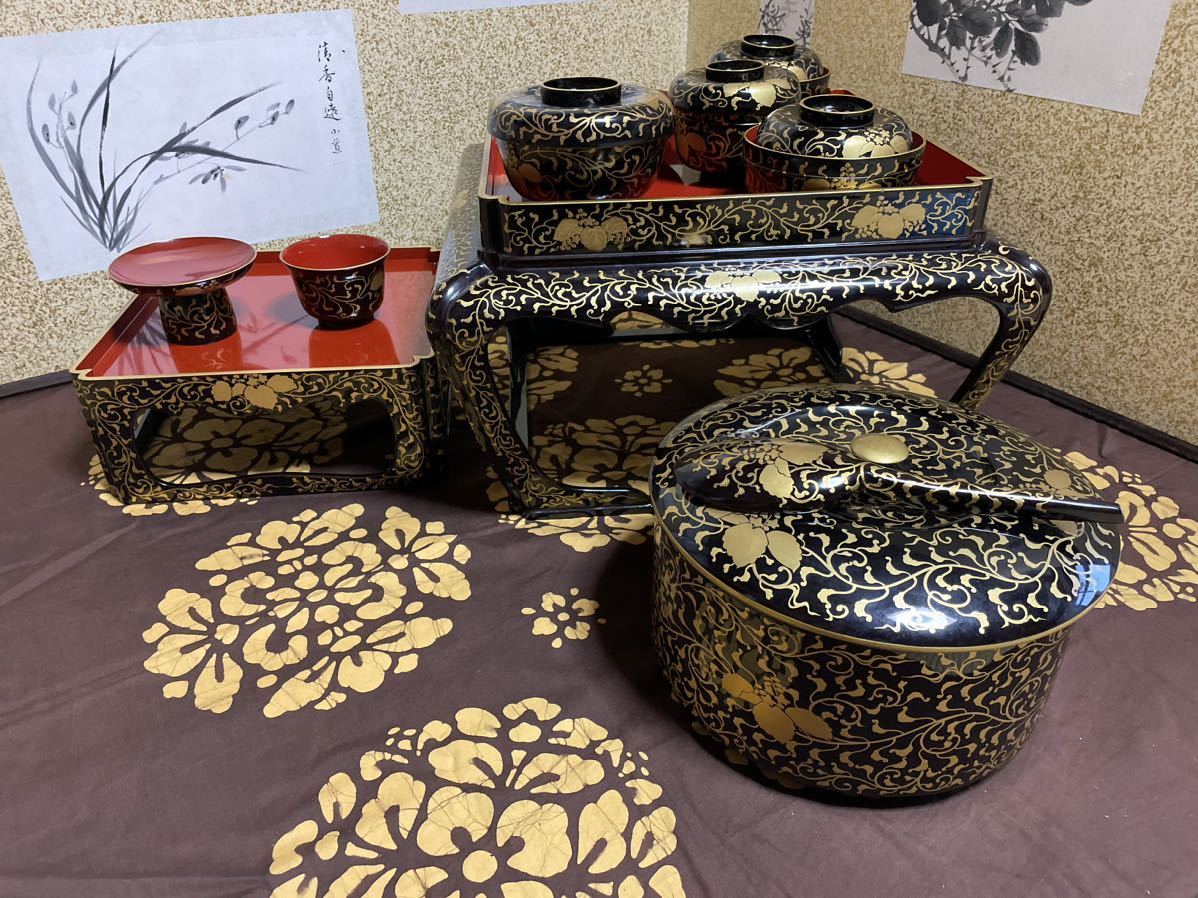 花唐草金蒔絵 時代木製 御膳セット 11点一式 木製漆器 椀各種 高月 櫃　盃 高足膳