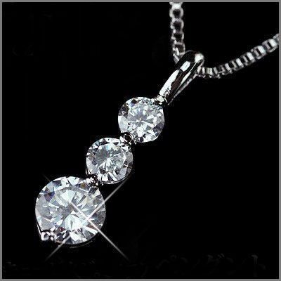 【輝き】大人気!! 1.65ct トリロジー ダイヤモンド ネックレス Rタイプ 【高級仕上げ 限定入荷商品 pt 1-1212_画像2