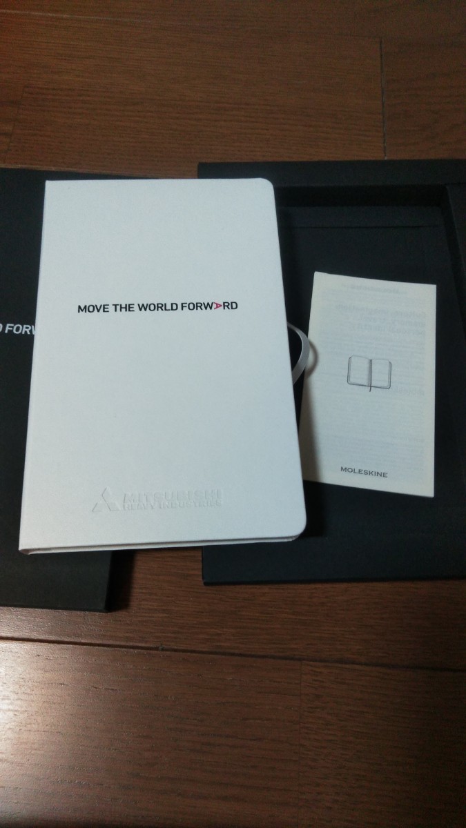 モレスキン MOLESKINEノート 白色 未使用品 三菱重工 MITSUBISHI HEAVY INDUSTRIES 箱入り 本体寸法約21x13x1.8cm レターパックライト370円の画像5