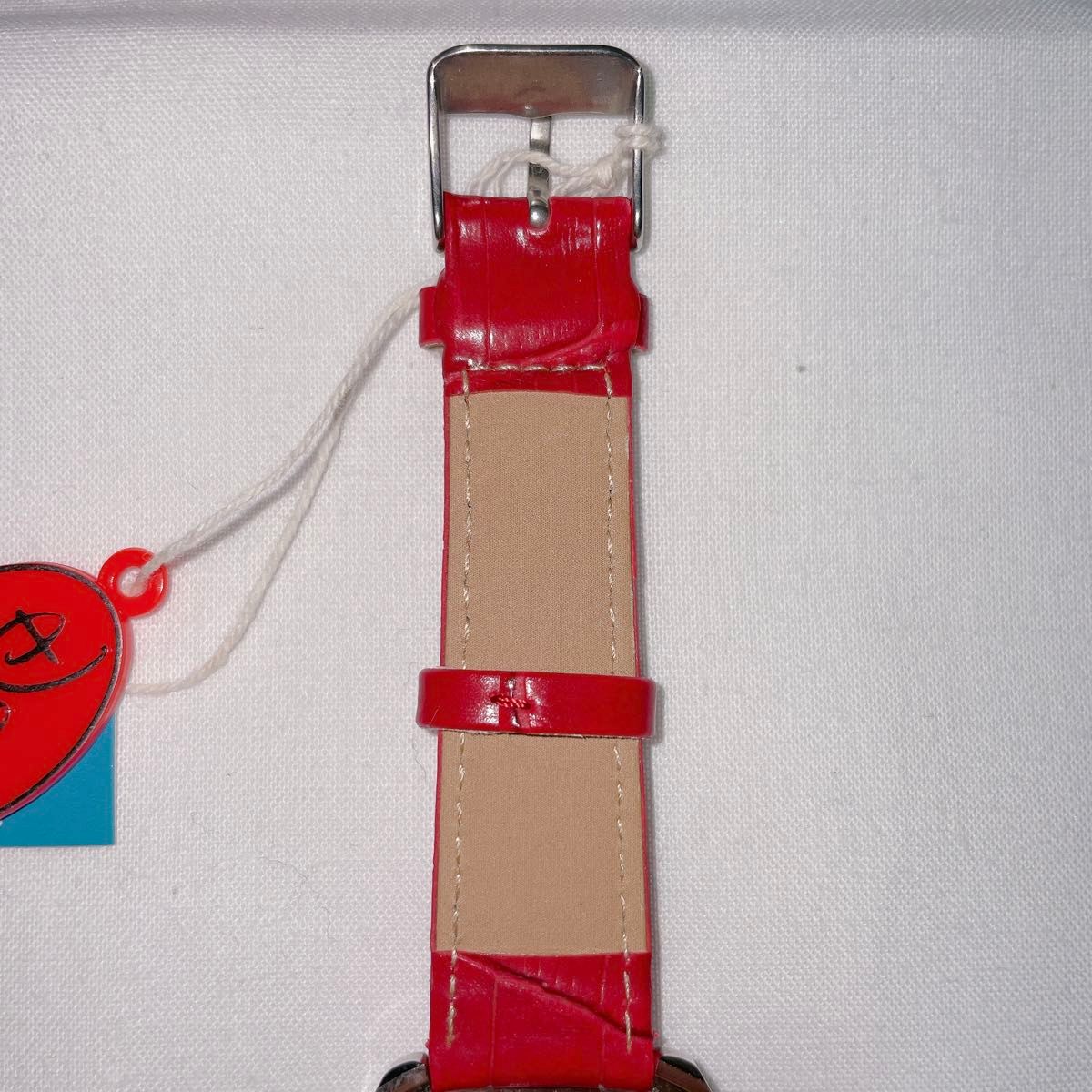 【非売品】Disney ミニーちゃん 赤い腕時計