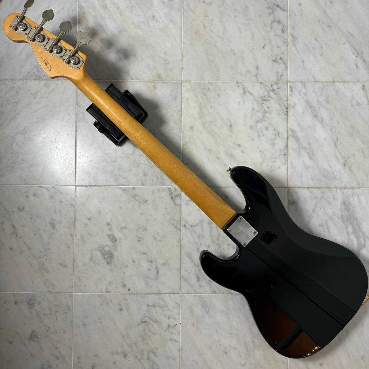Squier by Fender エレキベース Precision Bass プレシジョンベース PB スクワイヤ フェンダー ブラック_画像7