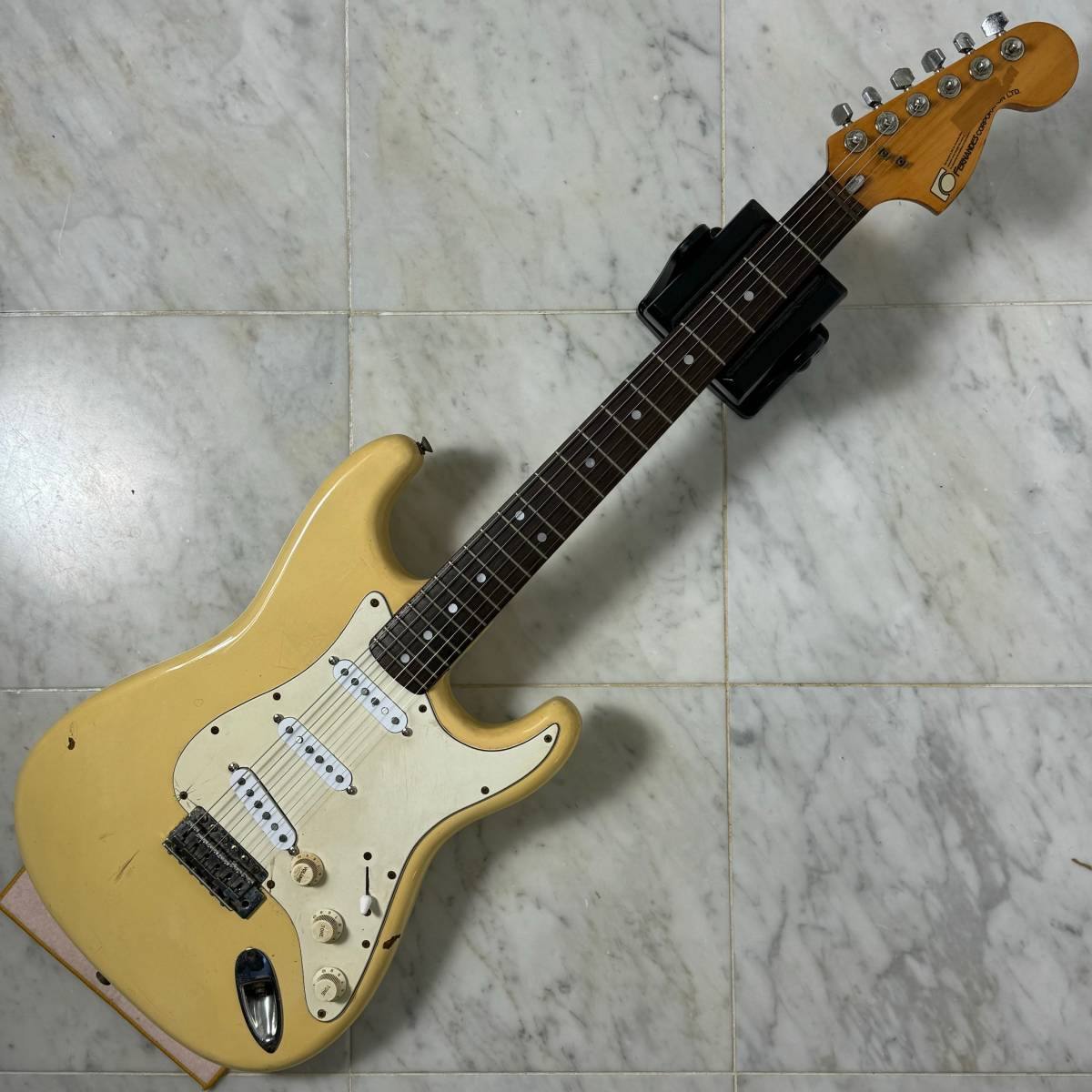 Yahoo!オークション - 希少 FERNANDES 石ロゴ 70~80年製 FST Yahoo!オークション - 希少 FERNANDES 石ロゴ 70~80年製 FST