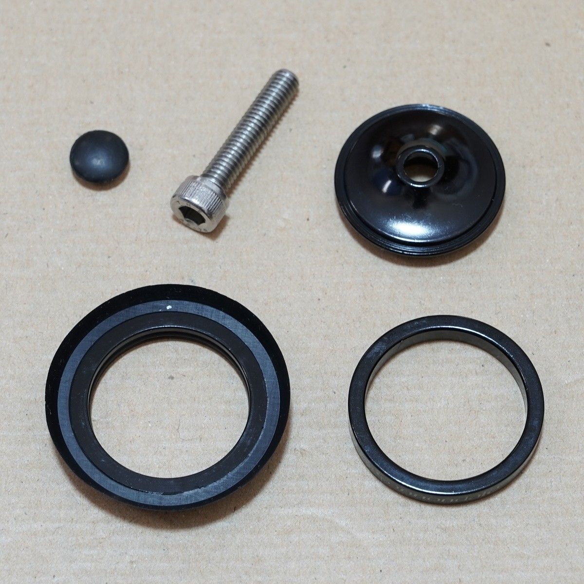 タンゲ TANGE トップカバー 1-1/8 TG36IS22 / cannondale 5mm タンゲ TANGE トップカバー 1-1/8 TG36IS22 / cannondale 5mm