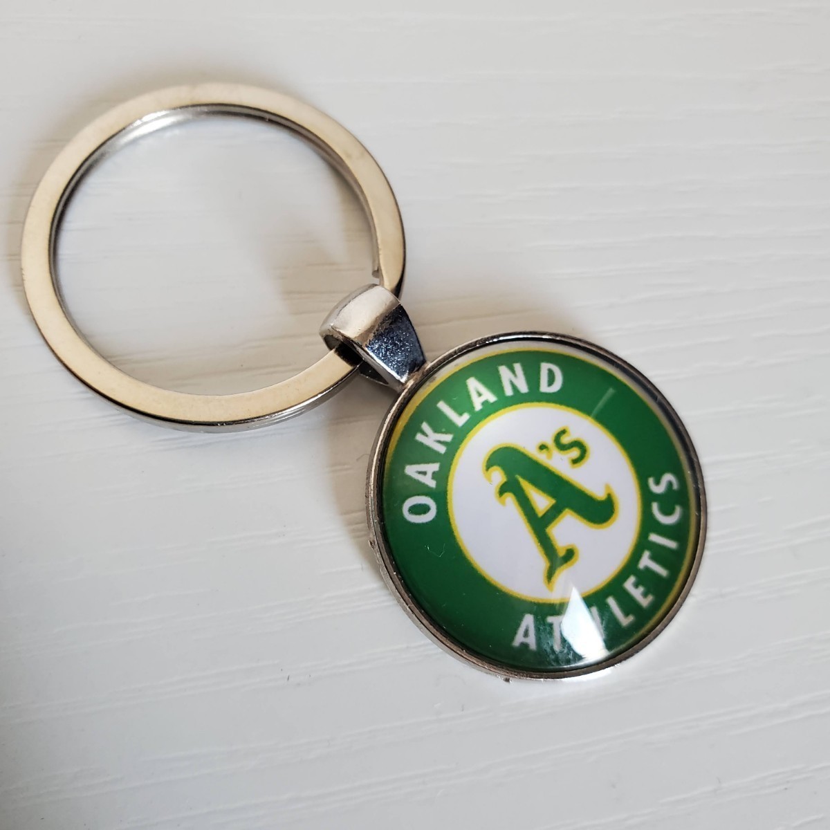 新品　MLB　オークランド・アスレチックス　野球　キーホルダー　キーリング　Oakland Athletics　グーリン_画像2