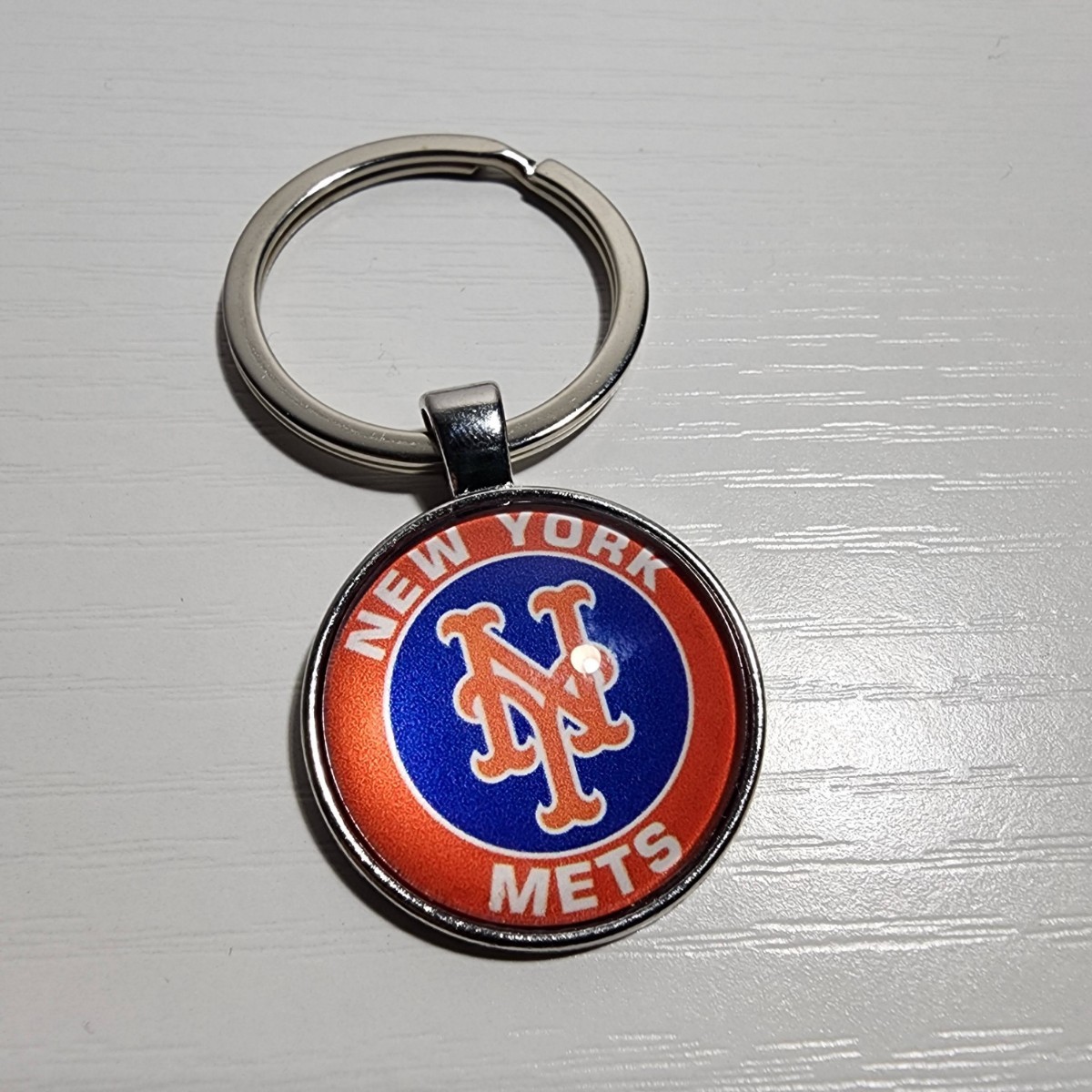 新品　MLB　ニューヨーク・メッツ　野球　キーホルダー　キーリング　New York Mets 大都会　KeyChain　簡易包装_画像2