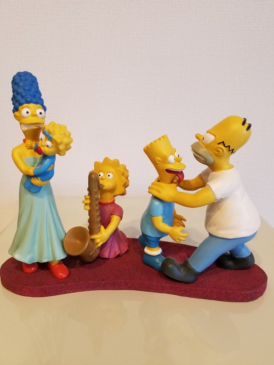 シンプソンズ フォッシル SIMPSONS×FOSSIL フィギュアケースつき シンプソンズ フォッシル SIMPSONS×FOSSIL フィギュアケースつき
