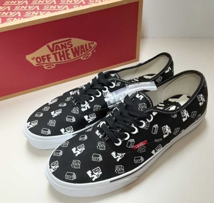 最値!新品!定8250円!90'sアーカイブ!別注スマイリーフェイスモデル!倉石 一樹×VANS オーセンティック コラボ スニーカー!入手困難!黒 27.5_画像6