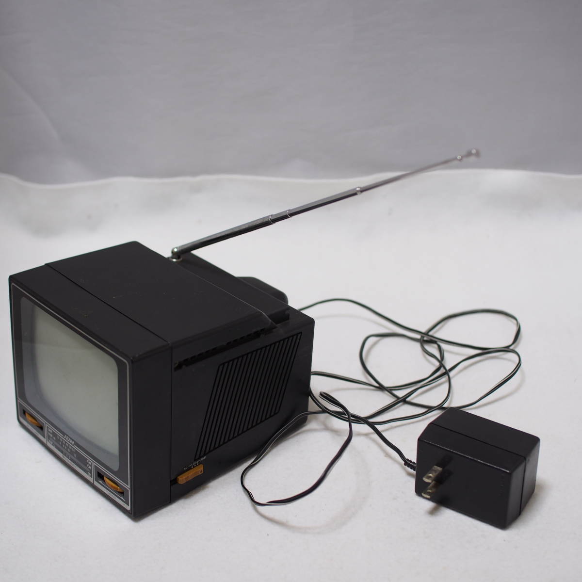 JEAN ブラウン管テレビ MTV-100J レトロ 5.5型 小型テレビ カー JEAN ブラウン管テレビ MTV-100J レトロ 5.5型 小型テレビ カー