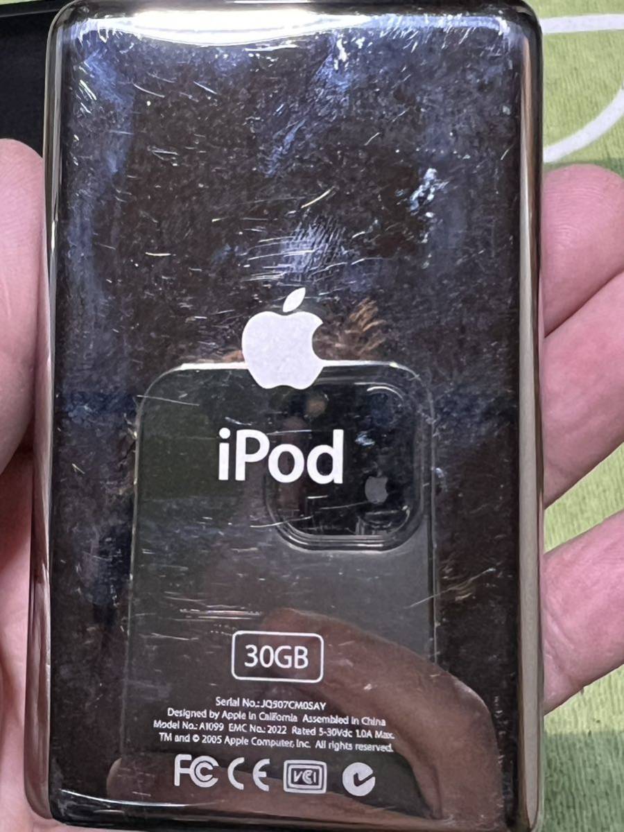 iPod classic 第4世代 A1099 30GB 本体のみ中古　ジャンク品　(US)_画像3