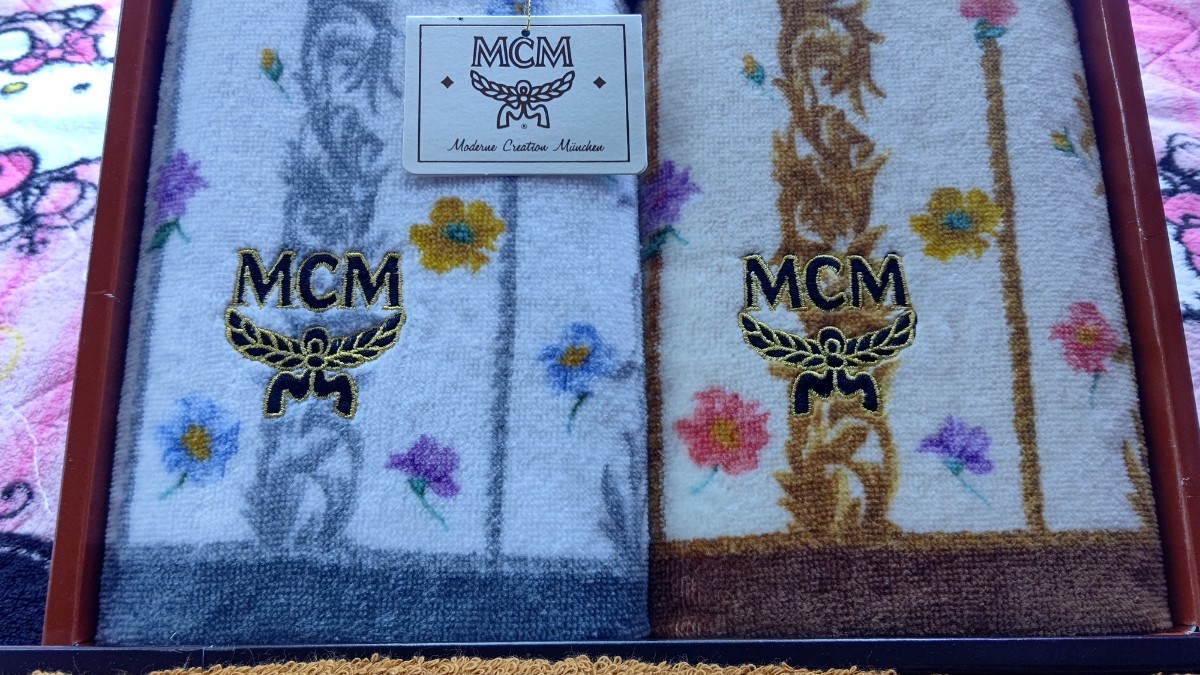 MCM バスタオル、タオルセット ギフト箱入り 未使用_画像2