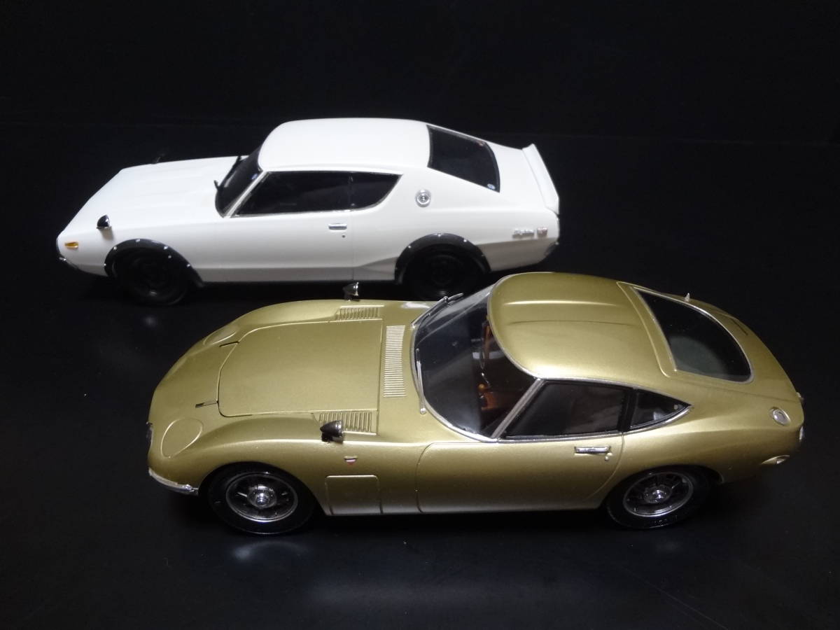 送料込!!即決!!1/24 ハセガワ トヨタ2000GT ゴールド+60年代ガールズフィギュア