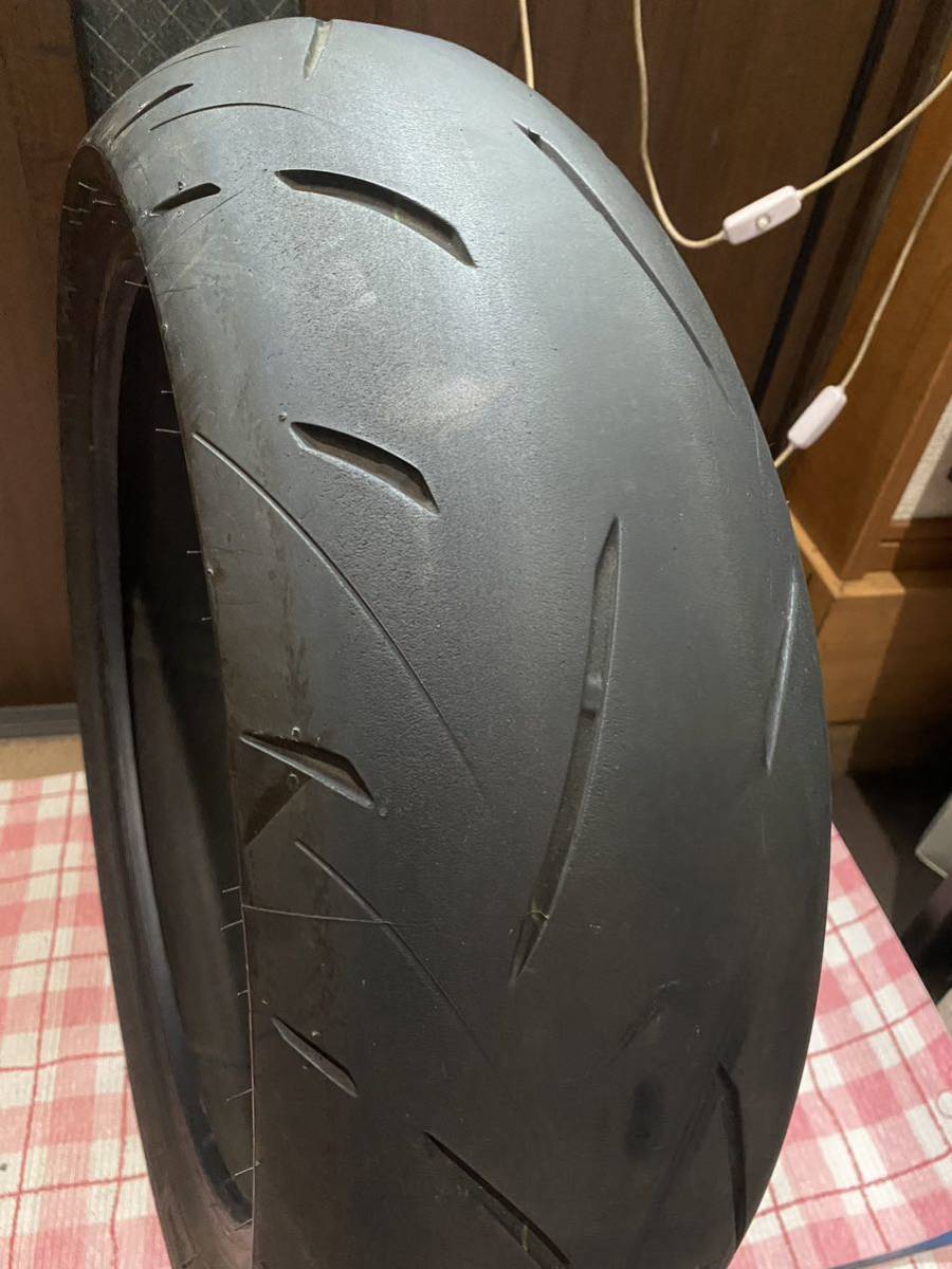 中古MCタイヤ 2023年製造 DUNLOP SPORTMAX ROADSPORT2 190/50ZR17 ダンロップ スポーツマックス ロードスポーツ2 190 50 17 1023 A2880_画像5