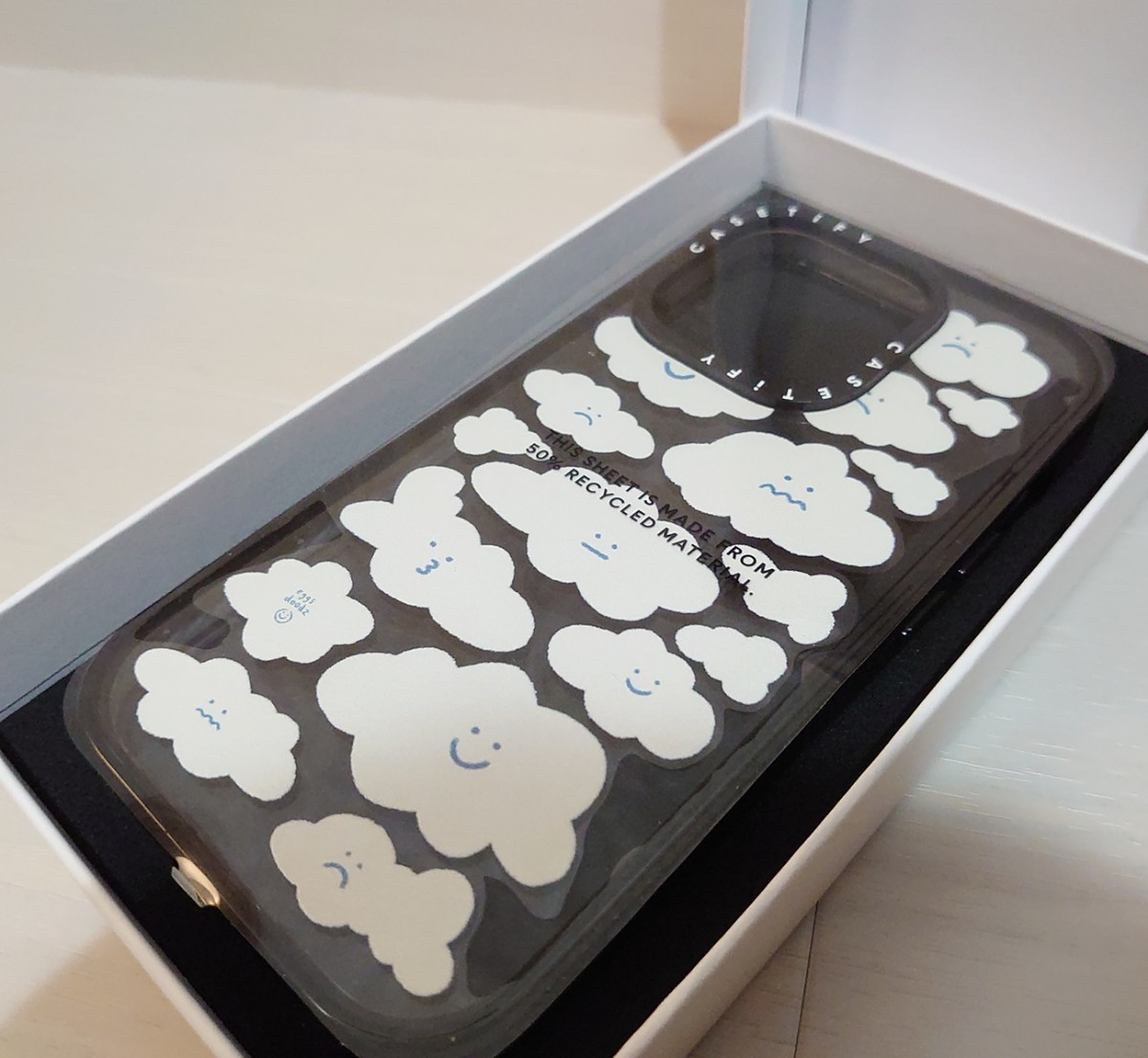 新品未使用☆定価8,100円 CASETiFY インパクト iPhone 15 Pro ケース MIL規格(4x MIL-STD-810G) 雲柄 Cute Clouds クリア ブラック Impact_画像9