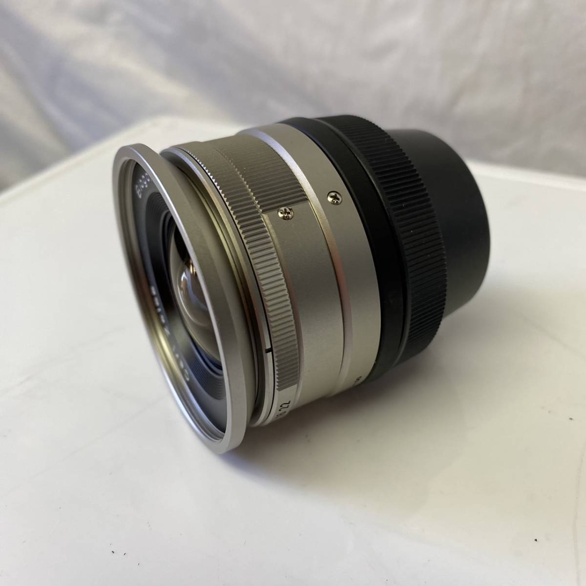 ★ CONTAX コンタックス Carl Zeiss Biogon 21mm f/2.8 レンズケース【中古品】★_画像3